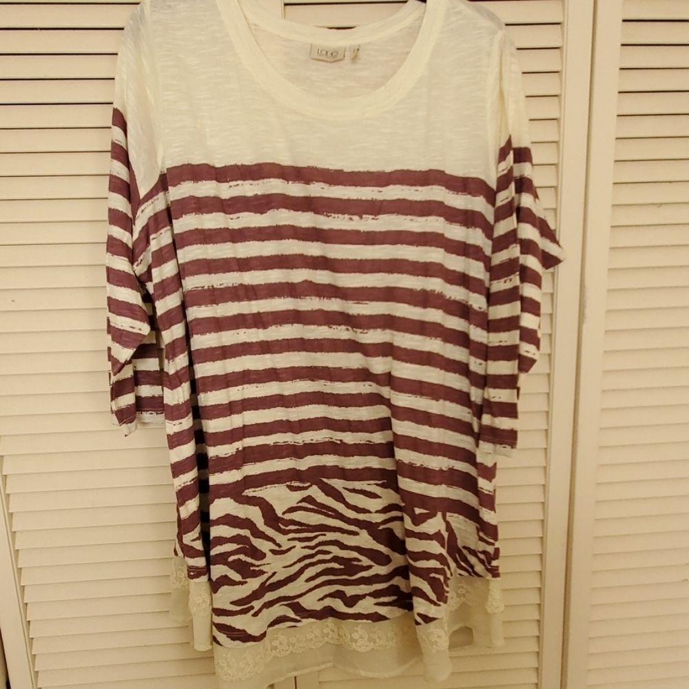 LOGO by LORI GOLDSTEIN creme red stripes top